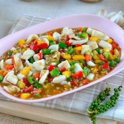 หมึกผัดพริกขี้หนูสด