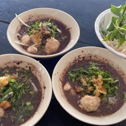 ก๋วยเตี๋ยวน้ำตก  แม่นงคราญ ก๋วยเตี๋ยวน้ำตก แม่นงคราญ