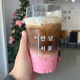 Hi Seoul Cafe’ & Bistro -