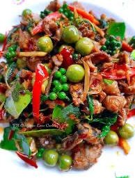 ผัดเผ็ดปลาไหล