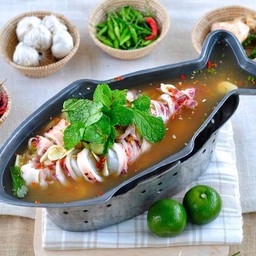 หมึกไข่นึ่งมะนาว