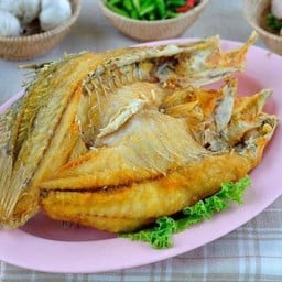 ปลากะพงทอดน้ำปลา