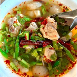 ต้มแซบไก่สด