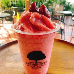 สตอเบอรี่นมสด