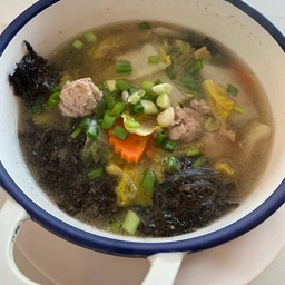 แกงจืดสาหร่าย