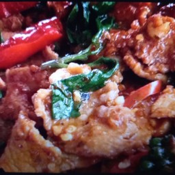 ผัดเผ็ดหมู ผัดเผ็ดไก่