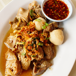 หมูตุ๋นลวกจิ้ม หรือหมูรวมลวกจิ้ม