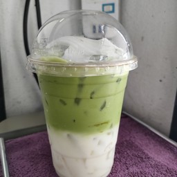 ชาเขียวมะพร้าวนมสด