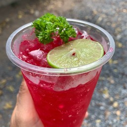 น้ำแดงมะนาวโซดา