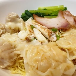 บะหมี่เกี๊ยวกุ้ง แปลงนาม เยาวราช สาขา วังเดิม