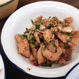 หมูทอดน้ำตก (กับข้าว)