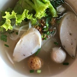 ก๋วยเตี๋ยวจังวา (ลูกชิ้นปลานายใบ้) ก๋วยเตี๋ยวเย็นตาโฟ