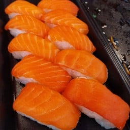 วีน้อยซูชิ