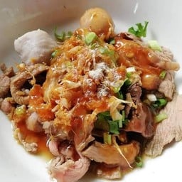 เกาเหลาแห้งซี่โครงหมูตุ๋นน้ำแดง