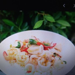 ข้าวกะเพราทะเล