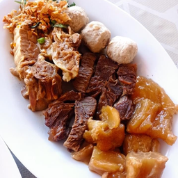 เนื้อตุ๋นรวมลวกจิ้ม