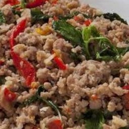 กระเพราหมูสับ