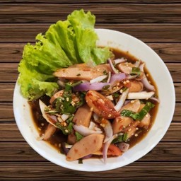 ยำไส้กรอกไก่