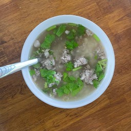 ข้าวต้มหมูสับ