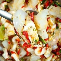 ยำเอ็นแก้วหมึก