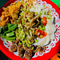 มาตามเส้น