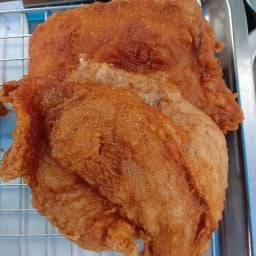 ร้าน ไก่ทอดทรัพย์มั่งคั่ง