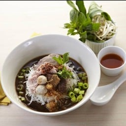 [ร้าน แจวก๋วยเตี๋ยวเรือระยอง] ก๋วยเตี่ยวเรือแห้งหมู
