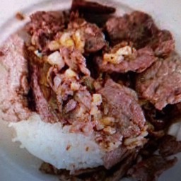 ข้าวเนื้อกะเทียม