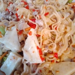 ยำมาม่า/วุ้นเส้น