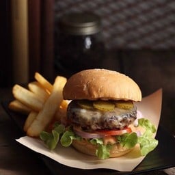 เบอร์เกอร์เนื้อ แองกัสออสเตรเลีย