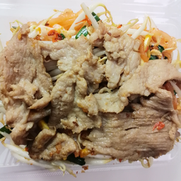 ผัดไทไฟลุกหมูหมัก