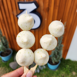 ลูกชิ้นปลาไส้ไข่ปลามาซาโกะ