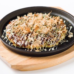 IKA TAMA OKONOMIYAKI Squid Japanese Pancake  โอโคโนมิยากิหน้าปลาหมึก