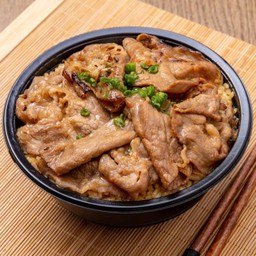 ข้าวหน้าหมูสันคอพ่นไฟ