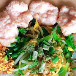 (ธรรมดา) บะหมี่แห้ง ,ไก่ ,หมูเด้ง