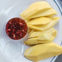 แก้วขมิ้น-น้ำปลาหวานกุ้งแห้ง