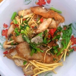 ข้าวแห้งปลาผัดฉ่า
