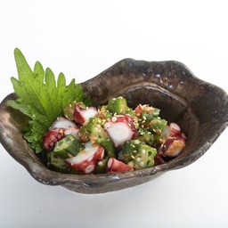 TAKO-OKURA-BAINIKUOctopus and Okura with Plum Sauce ปลาหมึกยักษ์และกระเจี๊ยบคลุกซอสบ๊วย