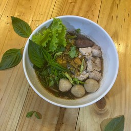 มิดไนท์ก๋วยเตี๋ยวแชมป์