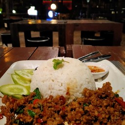 ผัดกระเพราหมู