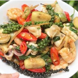 ข้าวทะเลรวมผัดฉ่า