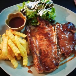 สเต็กทีโบน T-Bone steak 350g