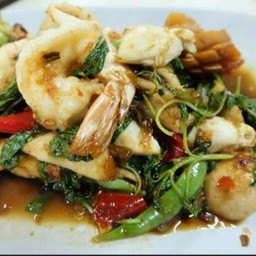 ป้าไพ อาหารตามสั่ง