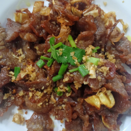 เนื้อทอดกระเทียม100