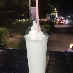 นุ้ยนมสด&น้ำผลไม้ปั่น