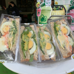 แซนวิชอโวคาโด 4ชิ้น