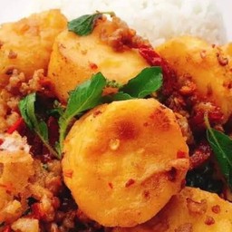 ข้าวกะเพราเต้าไหู้ไข่