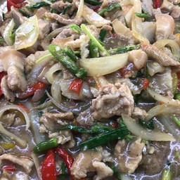 หมูผัดกะปิ