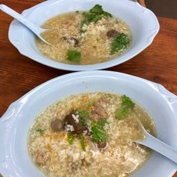 ข้าวต้มเป็ดประตูผี พัทยาใต้