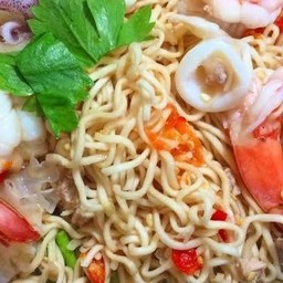 ยำมาม่าทะเล